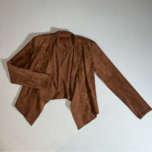 BLANK NYC Faux Suede Coco Brown Cropped Open Front Blazer Jacket, Size XS - Picture 1 of 9